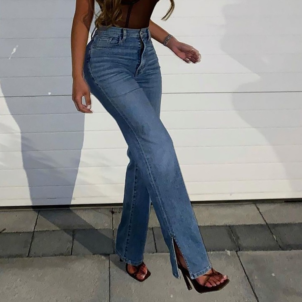 High waisted jeans